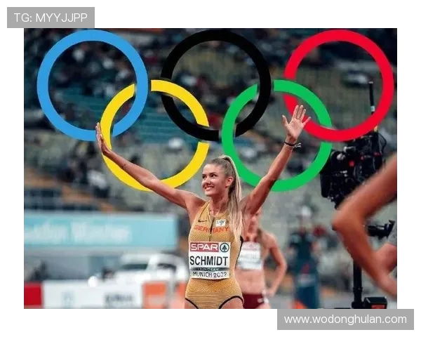 卡里乌斯沙尔克封神后首秀！携田径女神阿丽卡 - 施密特亮相活动(2)